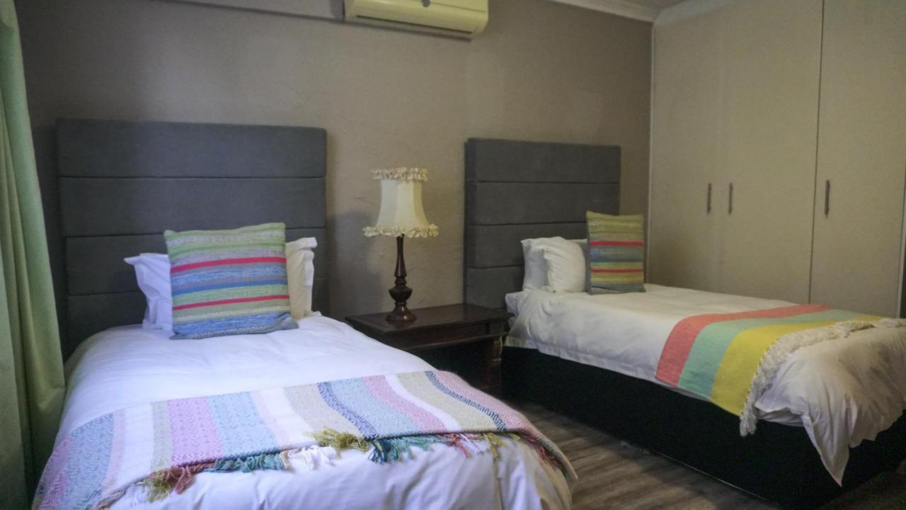 Fatmols Guest Lodge Johannesburg Ngoại thất bức ảnh