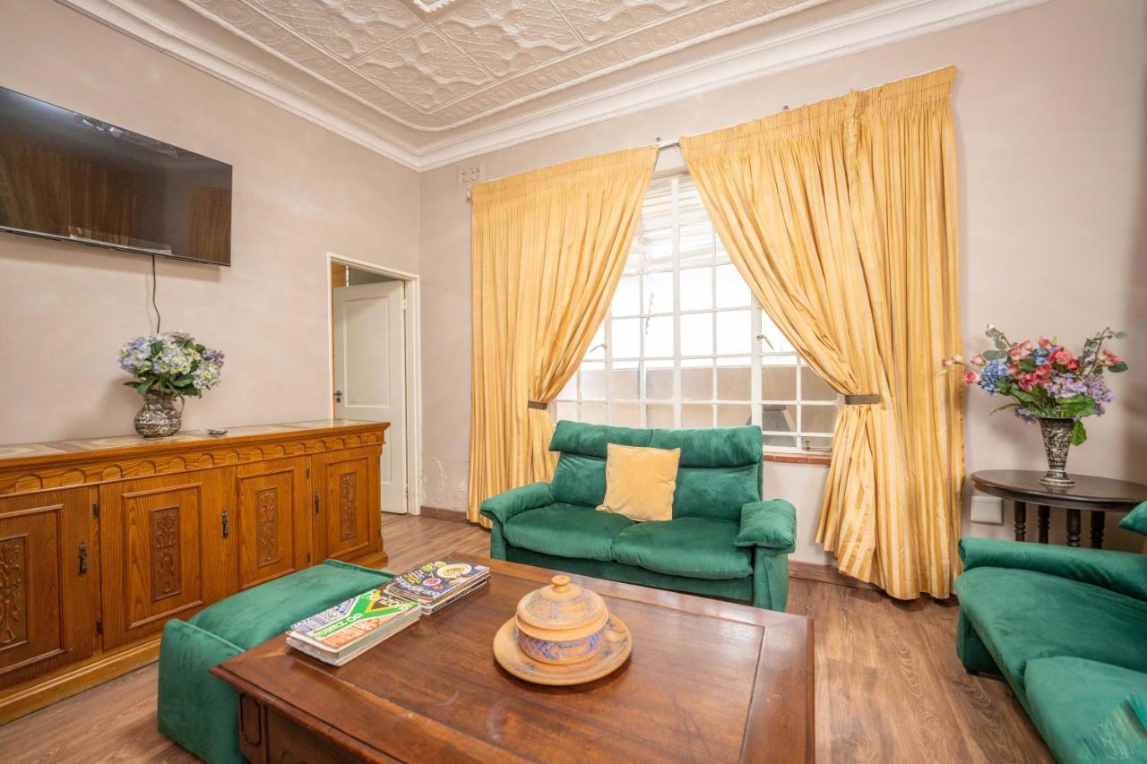 Fatmols Guest Lodge Johannesburg Ngoại thất bức ảnh