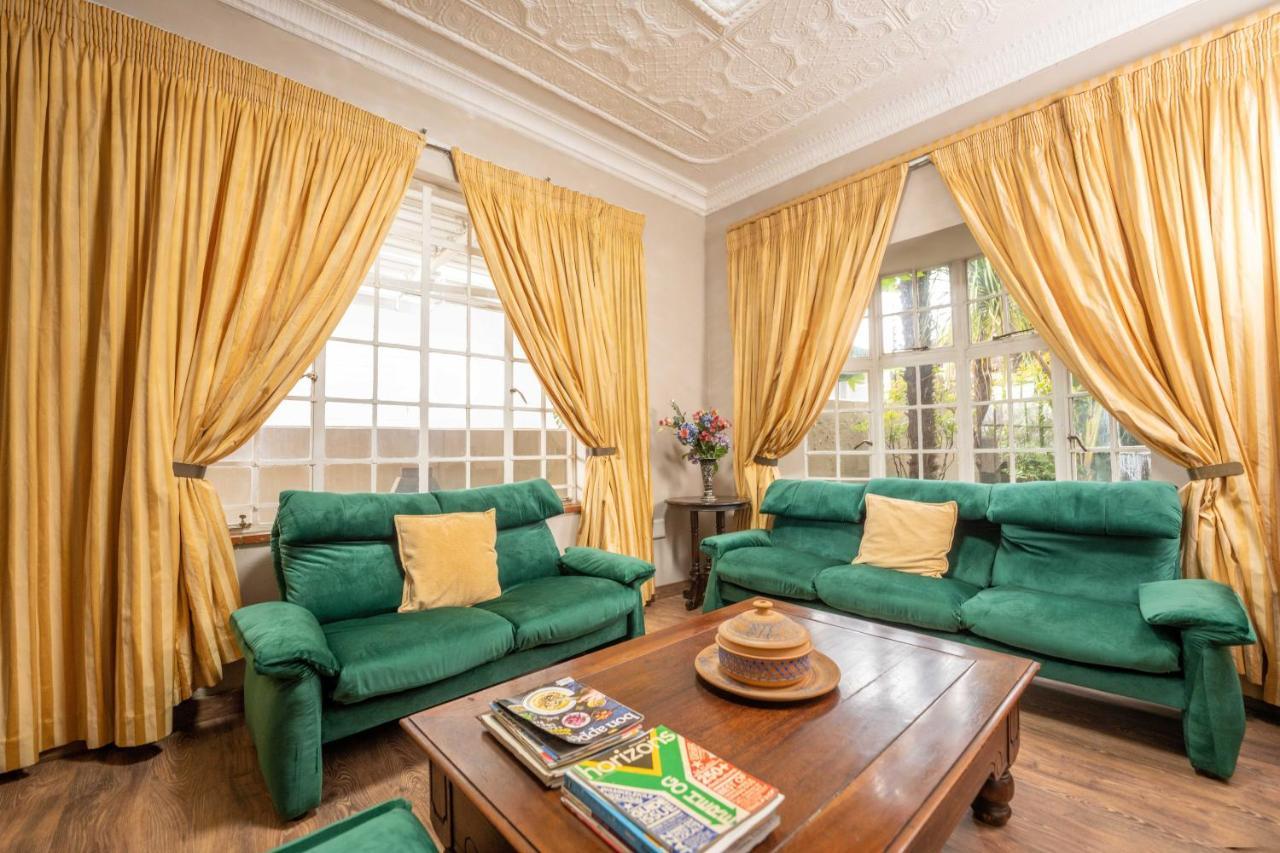 Fatmols Guest Lodge Johannesburg Ngoại thất bức ảnh
