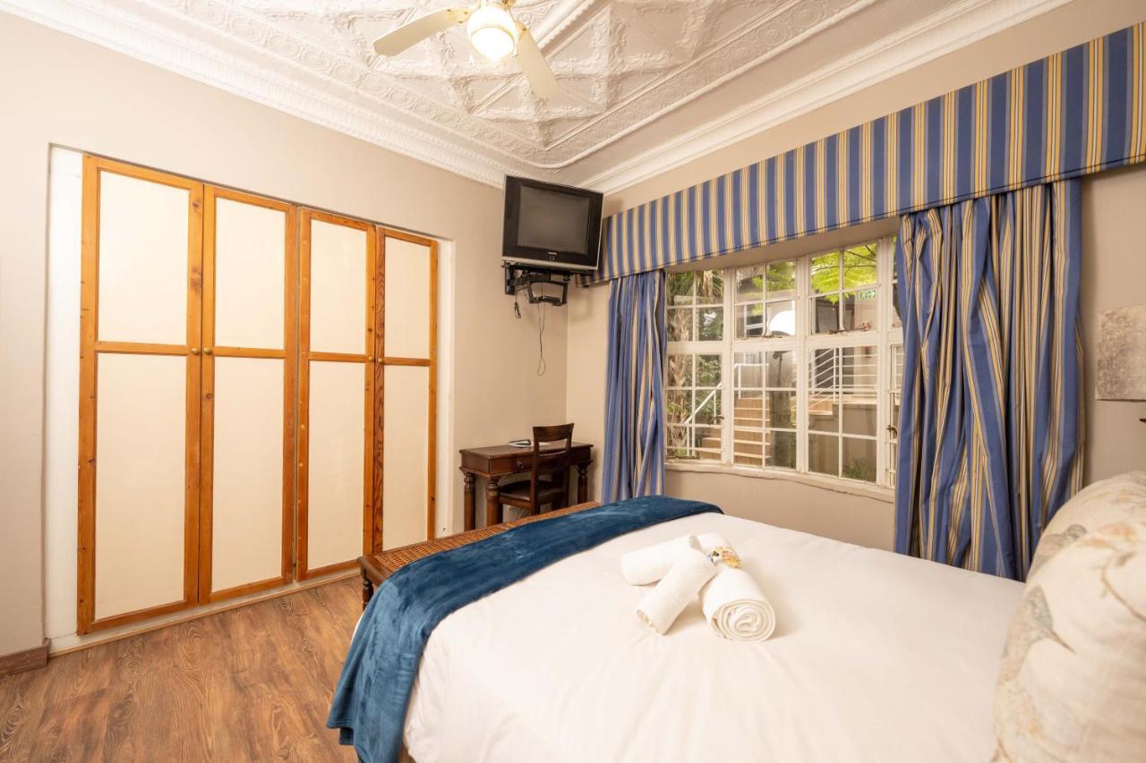 Fatmols Guest Lodge Johannesburg Ngoại thất bức ảnh